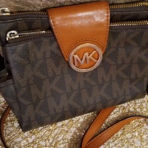 soldmk crossbody